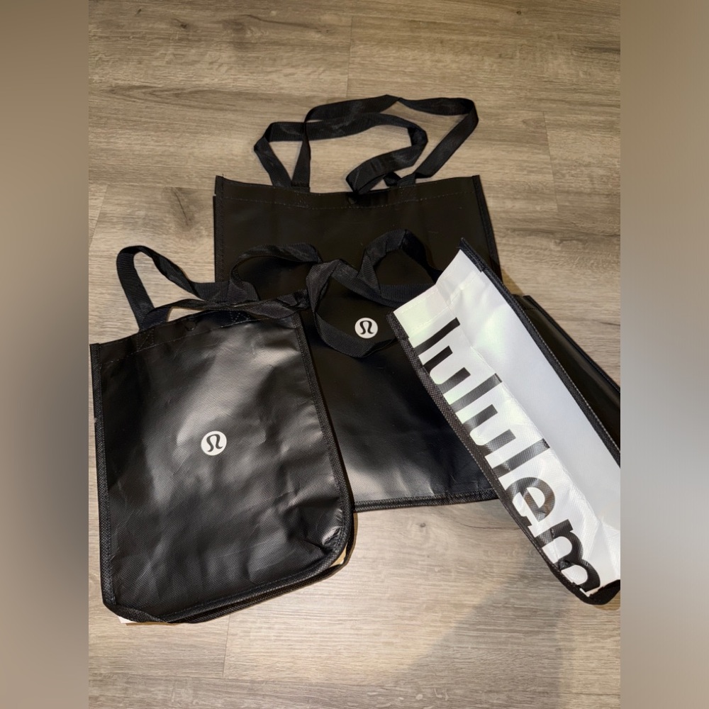 3 Lululemon reusable shopping bags